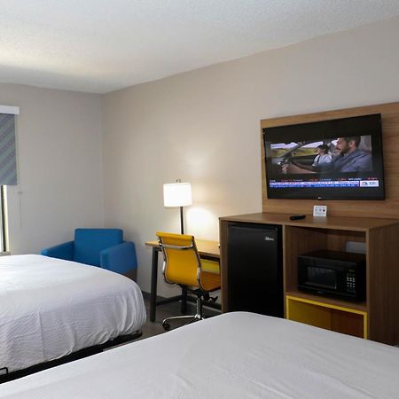 Days Inn By Wyndham Farmville Kültér fotó