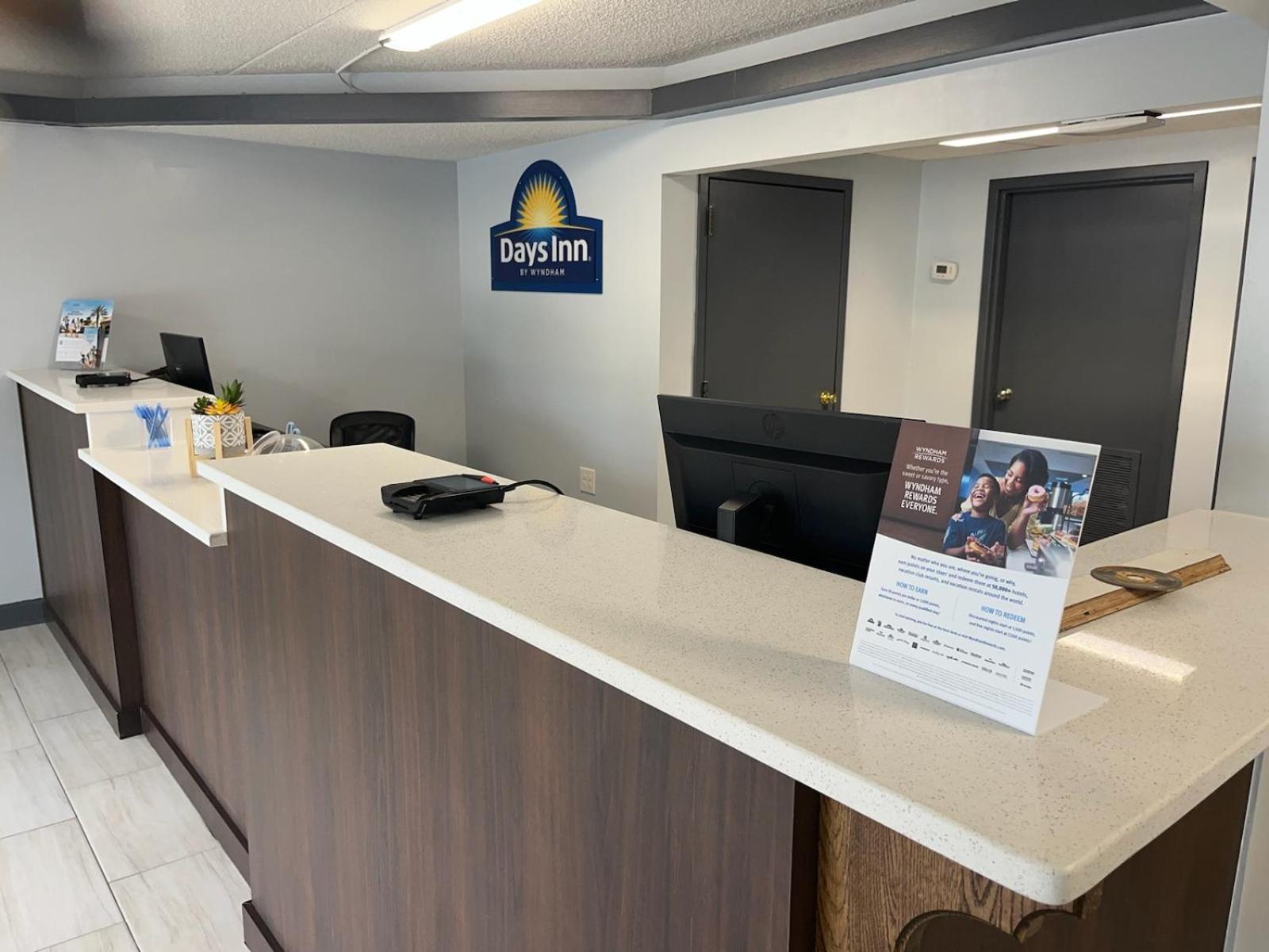 Days Inn By Wyndham Farmville Kültér fotó