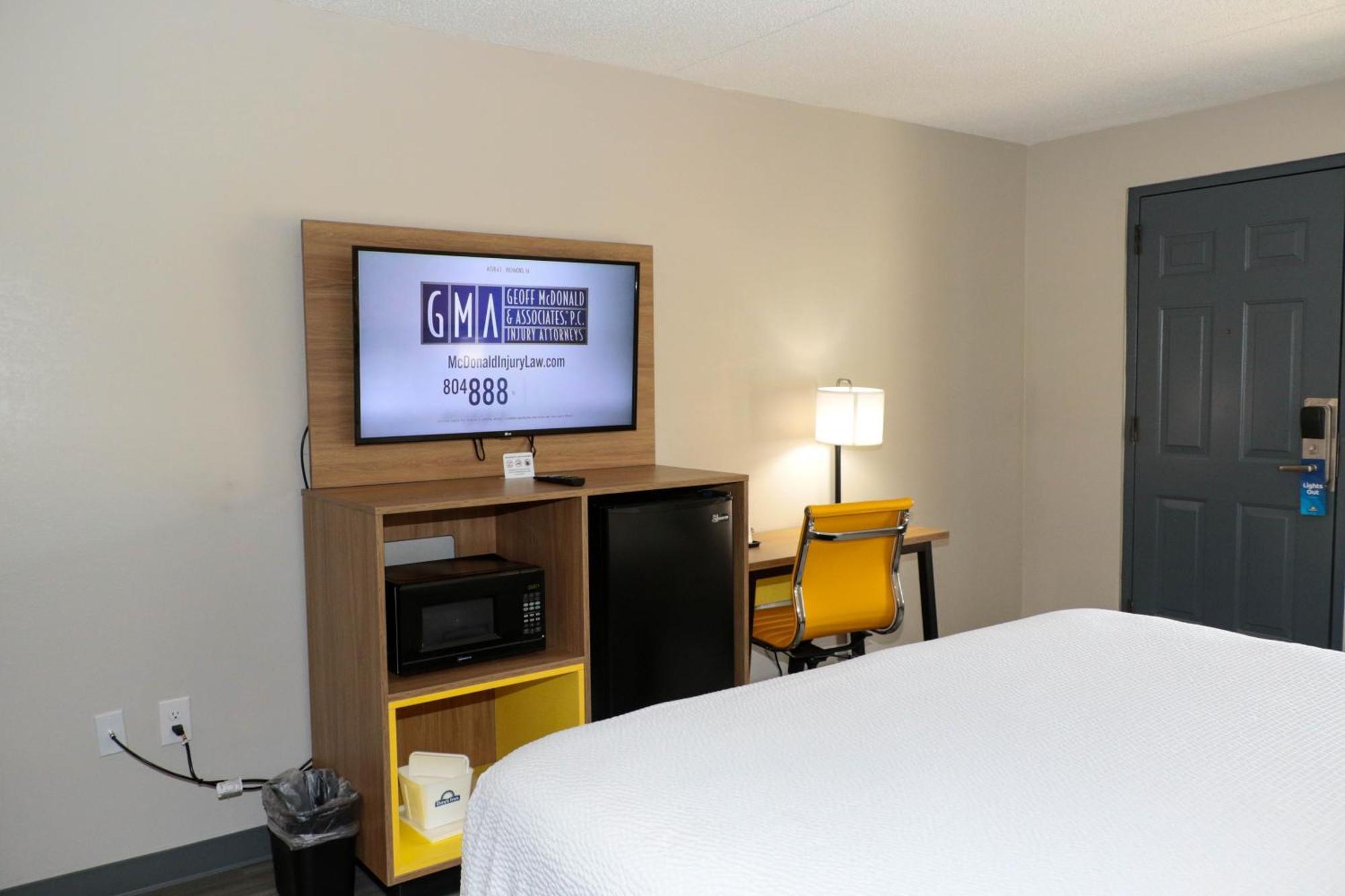Days Inn By Wyndham Farmville Kültér fotó