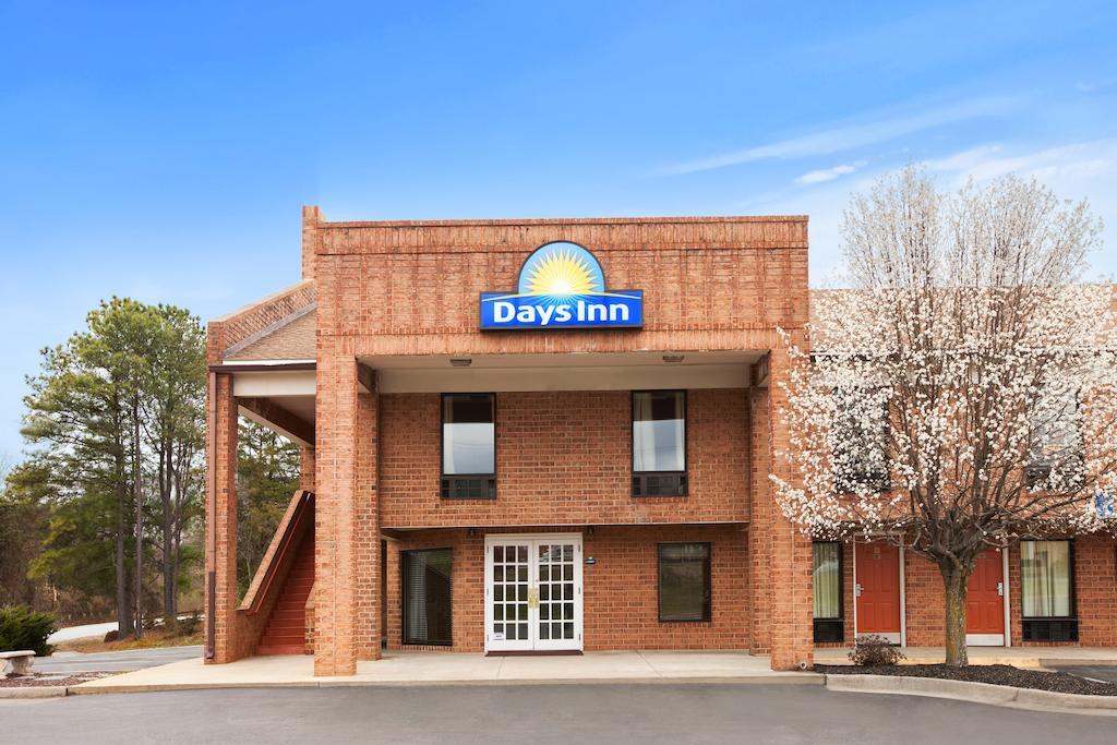 Days Inn By Wyndham Farmville Kültér fotó